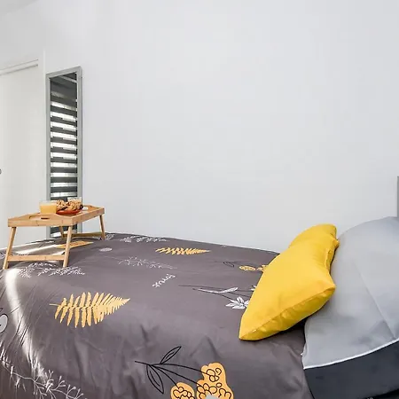 Bhost - Regina Córdoba